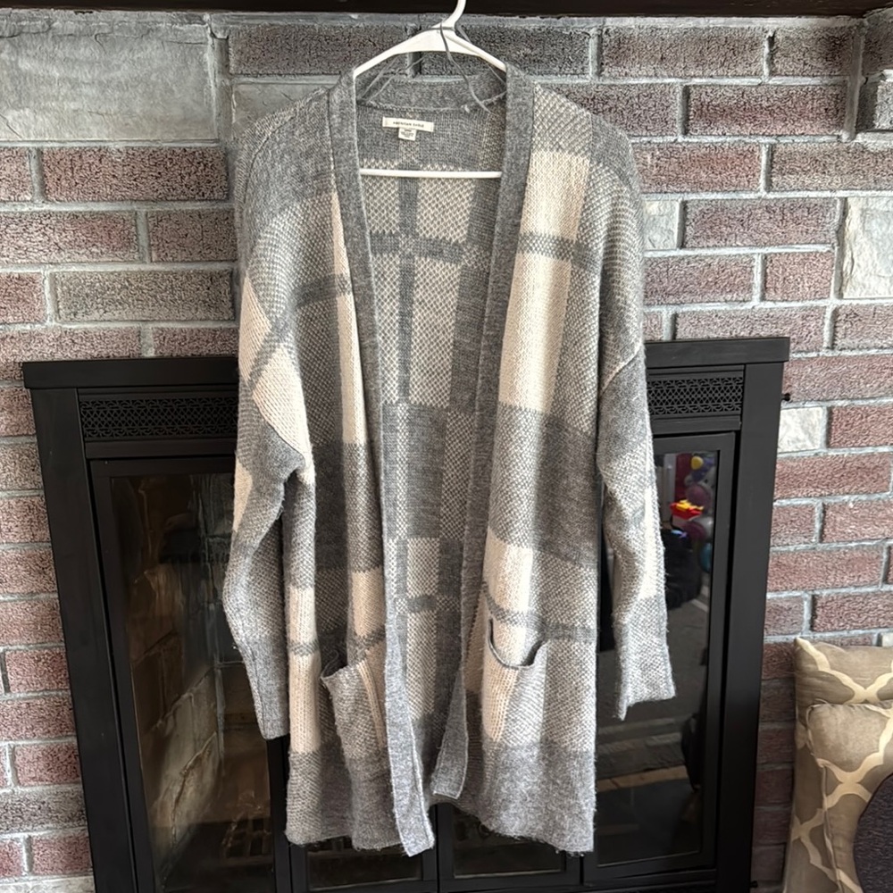 American Eagle Outfitters Cozy Gray and Cream Knit Cardigan